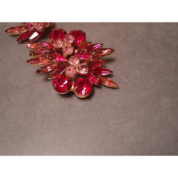 Vintage Juliana Pink AB Rhinestone Brooch Earrings Set Clip Backs - Picture 4 of 13